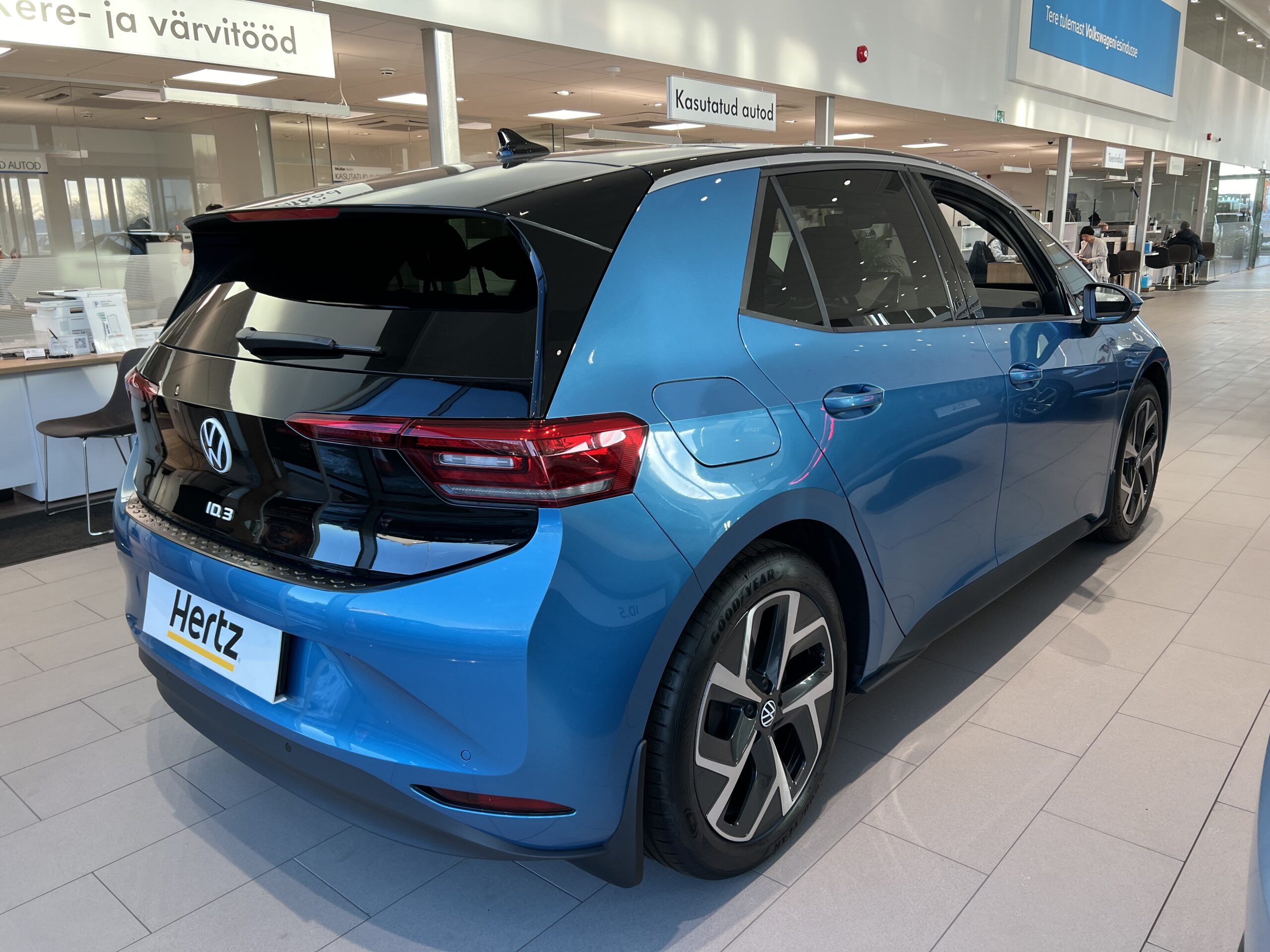 Volkswagen ID3 electric - Hertz Lease